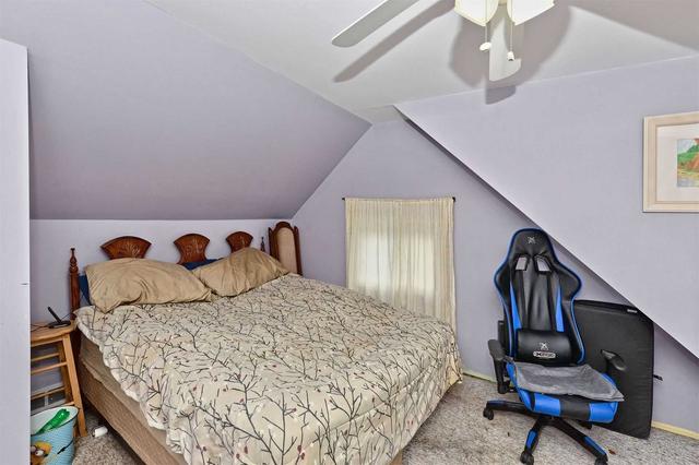117 Alma St, House detached with 2 bedrooms, 1 bathrooms and 5 parking in Oshawa ON | Image 7
