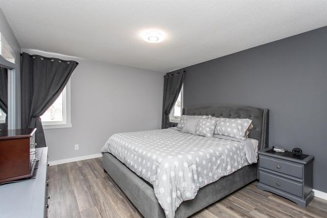 14 Dunning Crescent, House detached with 5 bedrooms, 3 bathrooms and 3 parking in Red Deer AB | Image 17