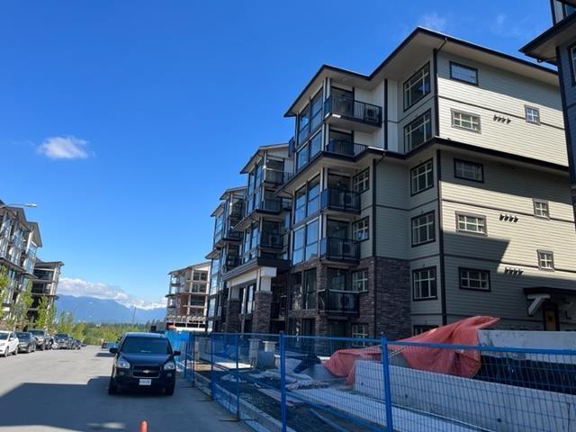 104 - 8538 203a Street, Condo with 3 bedrooms, 2 bathrooms and 2 parking in Langley BC | Image 4
