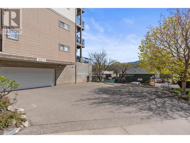8 - 3211 Centennial Drive, Condo with 2 bedrooms, 2 bathrooms and 1 parking in Vernon BC | Image 31