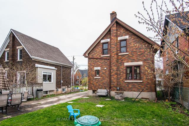 204 Kent Ave, House detached with 3 bedrooms, 1 bathrooms and 5 parking in Kitchener ON | Image 31