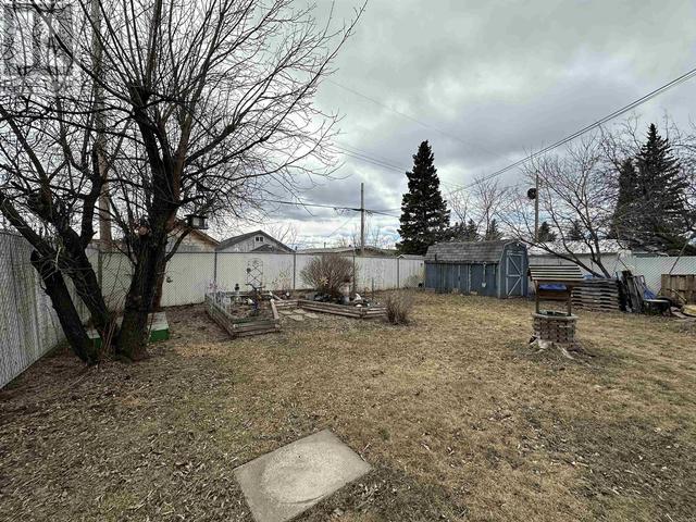 10219 104 Avenue, House detached with 3 bedrooms, 2 bathrooms and null parking in Fort St. John BC | Image 26