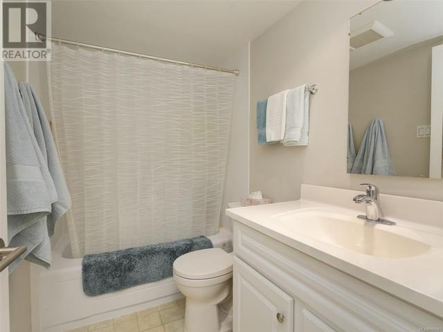 107 - 2050 White Birch Rd, Condo with 1 bedrooms, 1 bathrooms and 1 parking in Sidney BC | Image 14