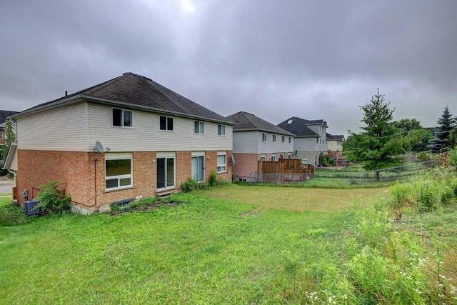 645B Basswood St, House semidetached with 3 bedrooms, 3 bathrooms and 1 parking in Waterloo ON | Image 2