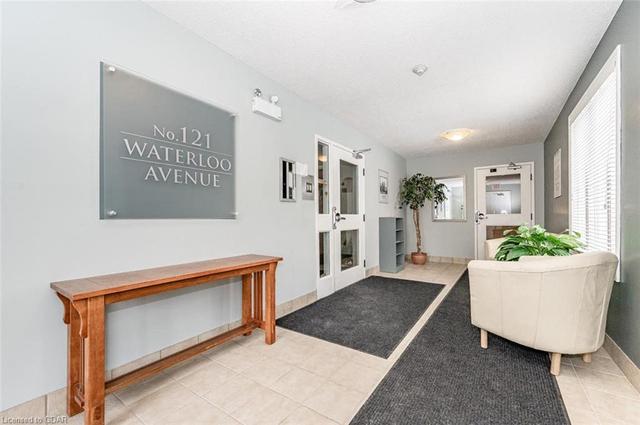 107 - 121 Waterloo Avenue, House attached with 2 bedrooms, 2 bathrooms and 1 parking in Guelph ON | Image 27