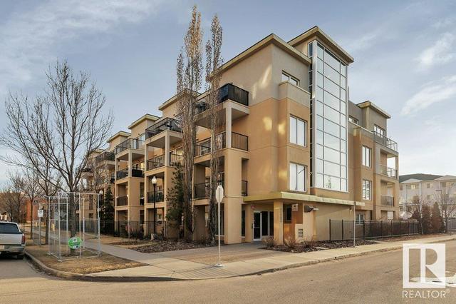 209 - 11203 103a Av Nw, Condo with 2 bedrooms, 2 bathrooms and 2 parking in Edmonton AB | Image 2