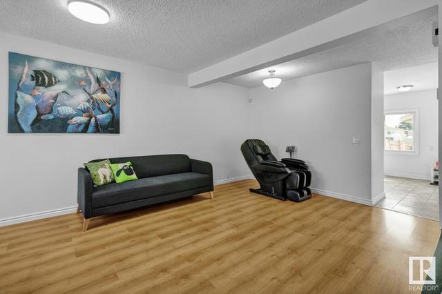 18515 95a Av Nw, House detached with 3 bedrooms, 1 bathrooms and null parking in Edmonton AB | Image 4
