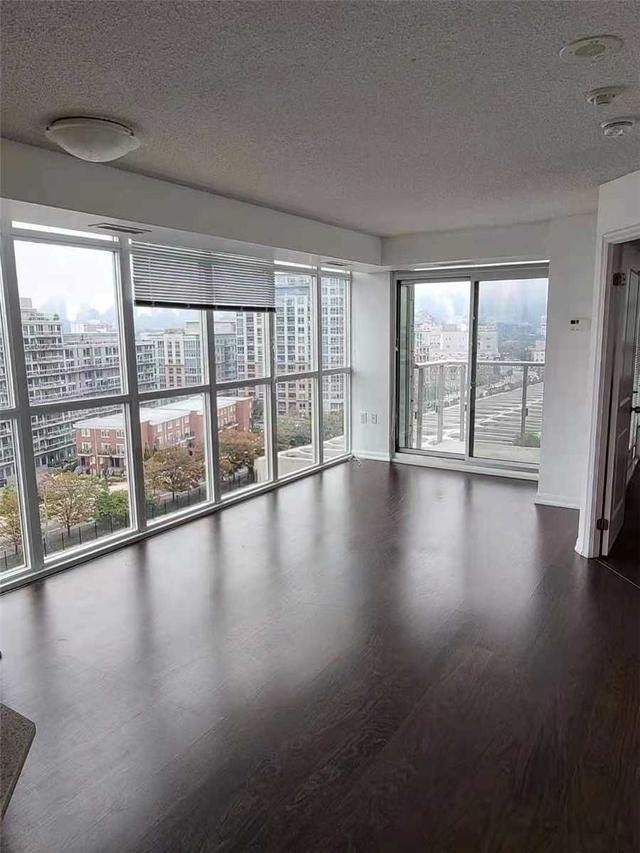 1002 - 125 Western Battery Rd, Condo with 2 bedrooms, 2 bathrooms and 1 parking in Toronto ON | Image 2