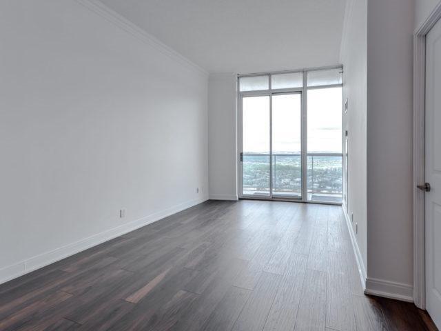 Lph10 - 80 Absolute Ave, Condo with 1 bedrooms, 2 bathrooms and 1 parking in Mississauga ON | Image 4