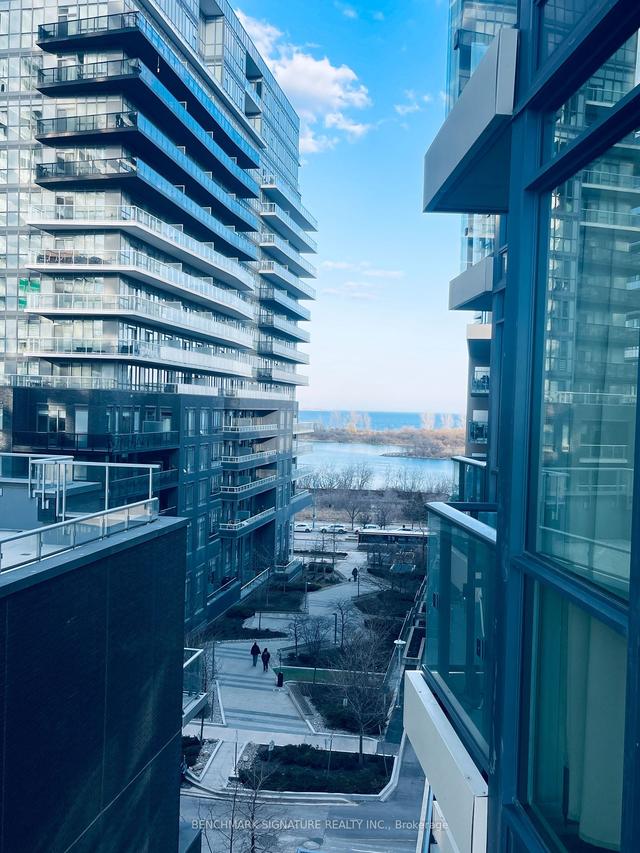 b609 - 60 Annie Craig Dr, Condo with 1 bedrooms, 1 bathrooms and 1 parking in Toronto ON | Image 7