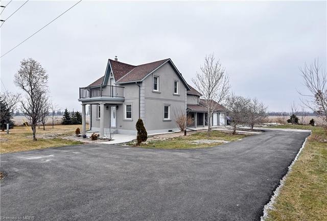 5451 County Rd 10, House detached with 4 bedrooms, 2 bathrooms and null parking in Essa ON | Image 4