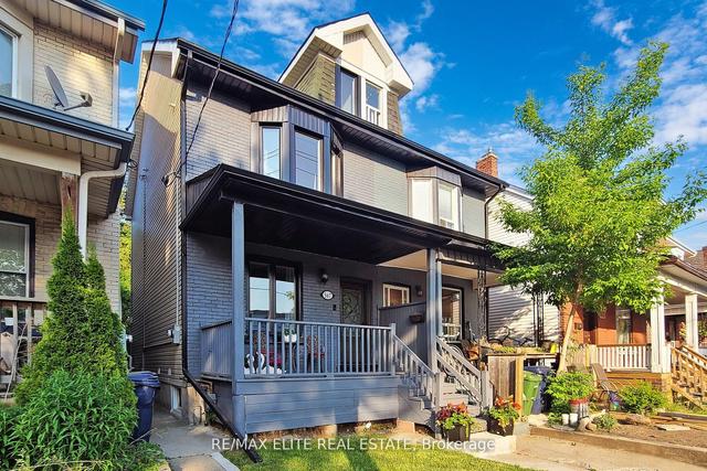 567 Pape Ave, House semidetached with 3 bedrooms, 4 bathrooms and 0 parking in Toronto ON | Image 1