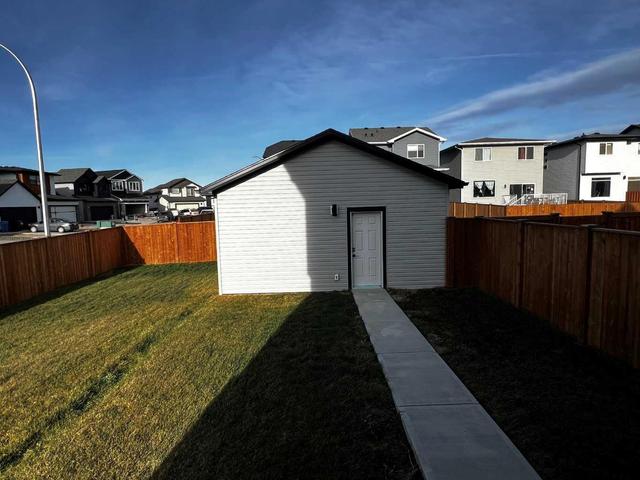 621 Blackwolf Boulevard N, Home with 3 bedrooms, 2 bathrooms and 2 parking in Lethbridge AB | Image 25