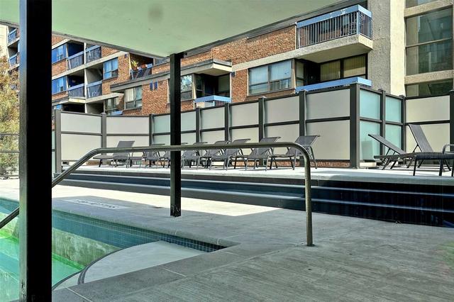 608 - 105 Mccaul St, Condo with 1 bedrooms, 1 bathrooms and 0 parking in Toronto ON | Image 28