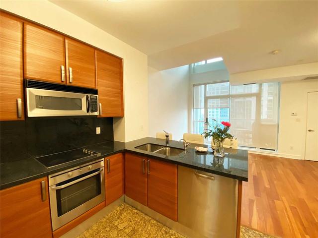 909 - 1 Avondale Ave, Condo with 1 bedrooms, 2 bathrooms and 1 parking in Toronto ON | Image 22
