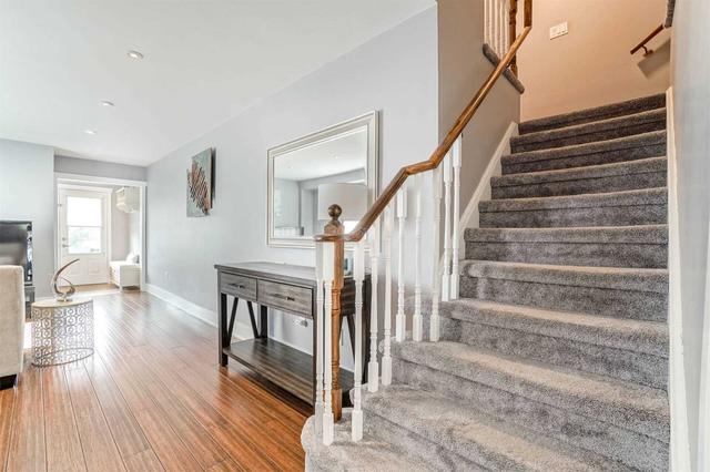 85 Viceroy Cres, House attached with 4 bedrooms, 4 bathrooms and 3 parking in Brampton ON | Image 13