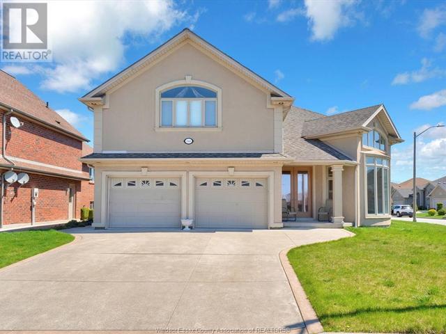 144 Meconi Court, House detached with 4 bedrooms, 3 bathrooms and null parking in Lakeshore ON | Image 3