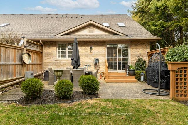 1 - 1200 Lambs Crt, Townhouse with 3 bedrooms, 4 bathrooms and 2 parking in Burlington ON | Image 29