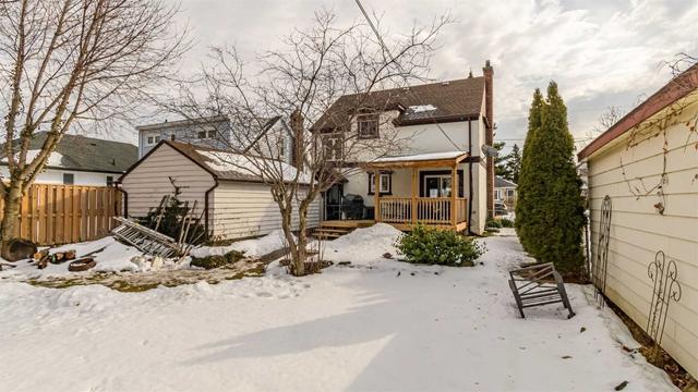 53 Linden St, House detached with 3 bedrooms, 2 bathrooms and 3 parking in St. Catharines ON | Image 32
