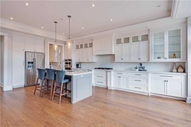 245 Glen Park Ave, House detached with 4 bedrooms, 5 bathrooms and 6 parking in Toronto ON | Image 2