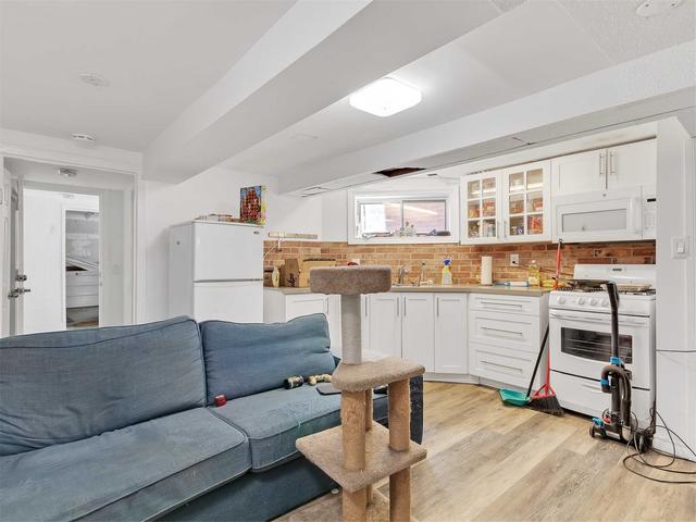 151 Bellwoods Ave, House semidetached with 3 bedrooms, 3 bathrooms and 2 parking in Toronto ON | Image 19