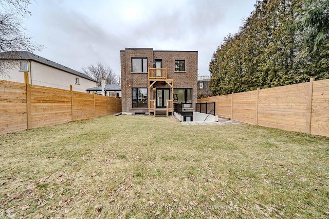 116 Donside Dr, House detached with 4 bedrooms, 7 bathrooms and 3 parking in Toronto ON | Image 32
