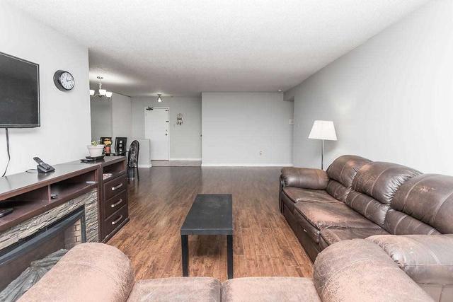 1601 - 21 Knightsbridge Rd, Condo with 3 bedrooms, 2 bathrooms and 1 parking in Brampton ON | Image 27