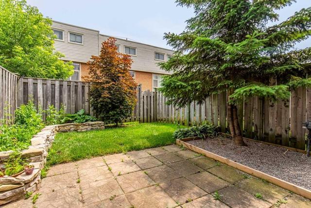 17 - 23 Watsons Lane, Townhouse with 3 bedrooms, 2 bathrooms and 1 parking in Hamilton ON | Image 18