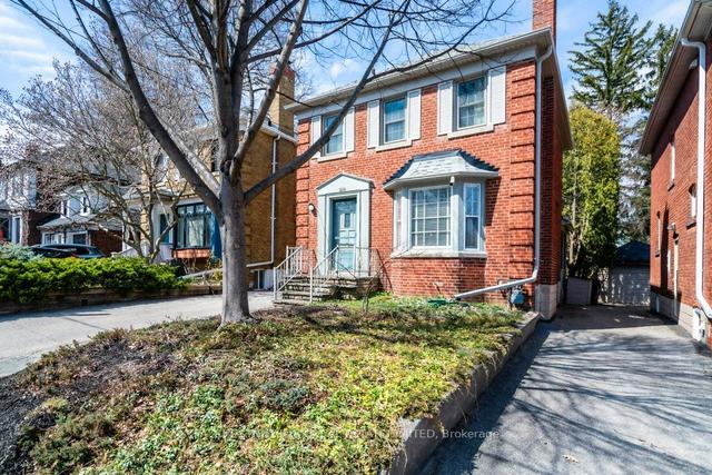 218 Lawrence Ave E, House detached with 3 bedrooms, 2 bathrooms and 3 parking in Toronto ON | Image 12