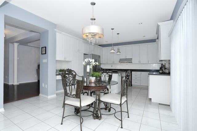 1181 Salmers Dr, House detached with 4 bedrooms, 4 bathrooms and 4 parking in Oshawa ON | Image 5