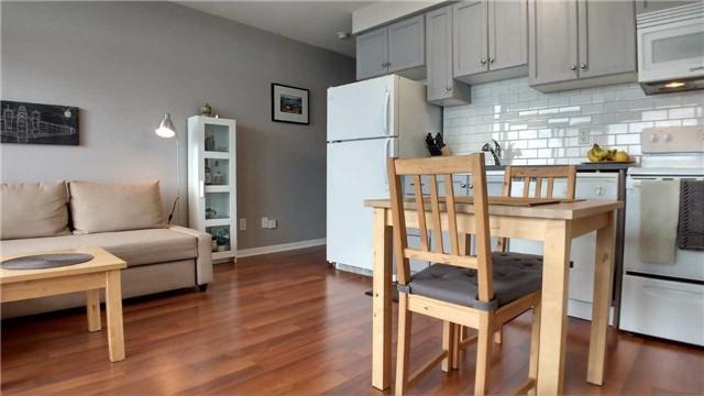 802 - 2464 Weston Rd, Condo with 1 bedrooms, 1 bathrooms and 1 parking in Toronto ON | Image 7