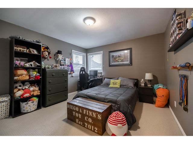 21073 44a Avenue, House detached with 6 bedrooms, 4 bathrooms and 4 parking in Langley BC | Image 30