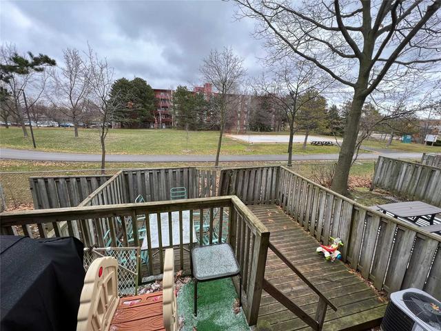 42 - 2445 Homelands Dr, Townhouse with 3 bedrooms, 2 bathrooms and 2 parking in Mississauga ON | Image 13