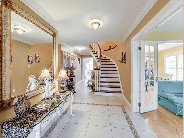 52 Venetian Cres, House detached with 4 bedrooms, 4 bathrooms and 4 parking in Vaughan ON | Image 18