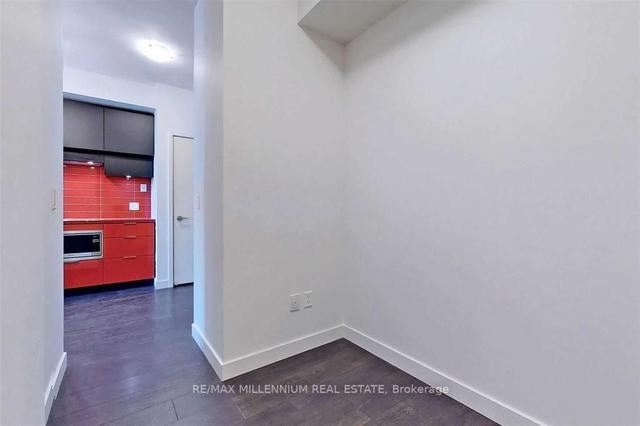 2709 - 8 Eglinton Ave E, Condo with 1 bedrooms, 1 bathrooms and 0 parking in Toronto ON | Image 5