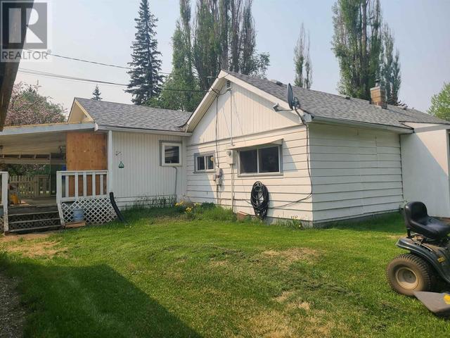 1738 Maple Drive, House detached with 4 bedrooms, 2 bathrooms and null parking in Cariboo A BC | Image 9