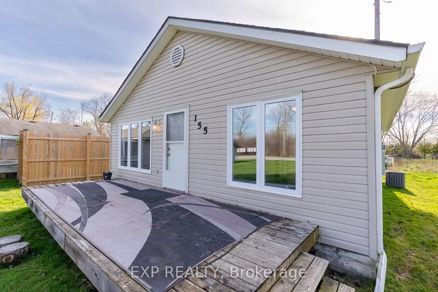 155 Neva Rd, House detached with 2 bedrooms, 1 bathrooms and 4 parking in Fort Erie ON | Image 22