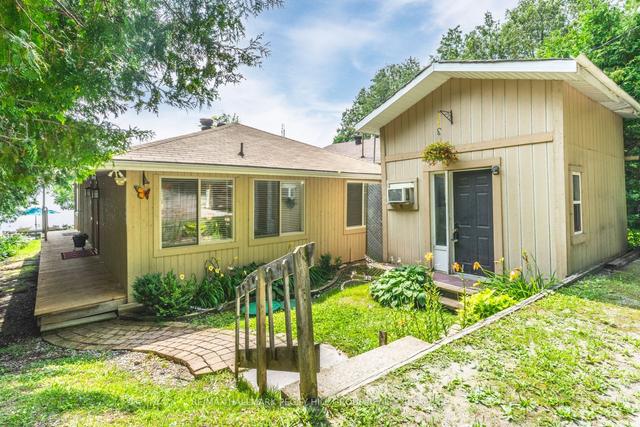 31 Bards Beach Rd, House detached with 2 bedrooms, 2 bathrooms and 3 parking in Oro Medonte ON | Image 7