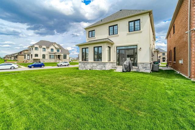 2 Vineyard Dr, House detached with 5 bedrooms, 4 bathrooms and 4 parking in Brampton ON | Image 20