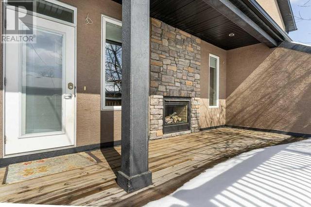 2047 48 Avenue Sw, House semidetached with 3 bedrooms, 3 bathrooms and 2 parking in Calgary AB | Image 44