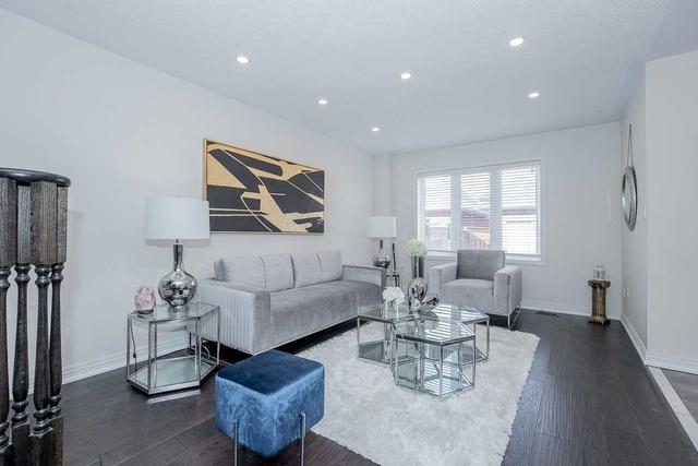 3233 Neyagawa Blvd, House attached with 3 bedrooms, 4 bathrooms and 2 parking in Oakville ON | Image 40