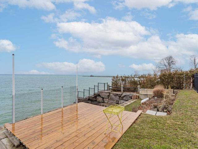 70 East Beach Rd, House detached with 2 bedrooms, 1 bathrooms and 2 parking in Clarington ON | Image 22