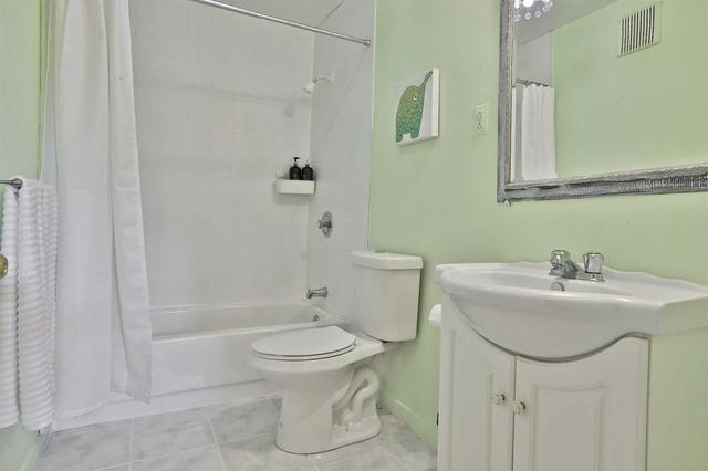 7 Syndicate Ave, House detached with 2 bedrooms, 1 bathrooms and 1 parking in Toronto ON | Image 10