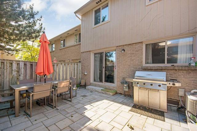 138 - 1520 Lancaster Dr, Townhouse with 3 bedrooms, 2 bathrooms and 1 parking in Oakville ON | Image 19