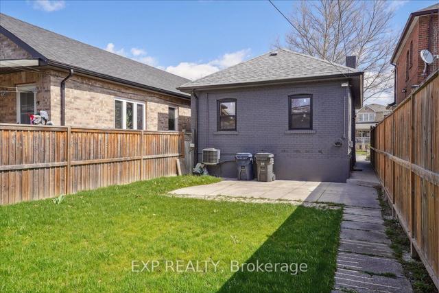 upper - 464 Maybank Ave, House detached with 3 bedrooms, 1 bathrooms and 1 parking in Toronto ON | Image 28