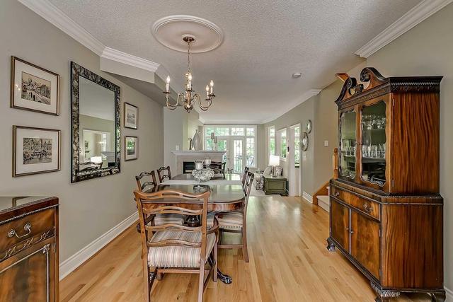 12 - 2303 Hill Ridge Crt, Townhouse with 2 bedrooms, 4 bathrooms and 1 parking in Oakville ON | Image 3