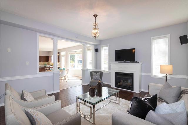 9 Shorten Pl, House detached with 5 bedrooms, 5 bathrooms and 4 parking in Ajax ON | Image 4