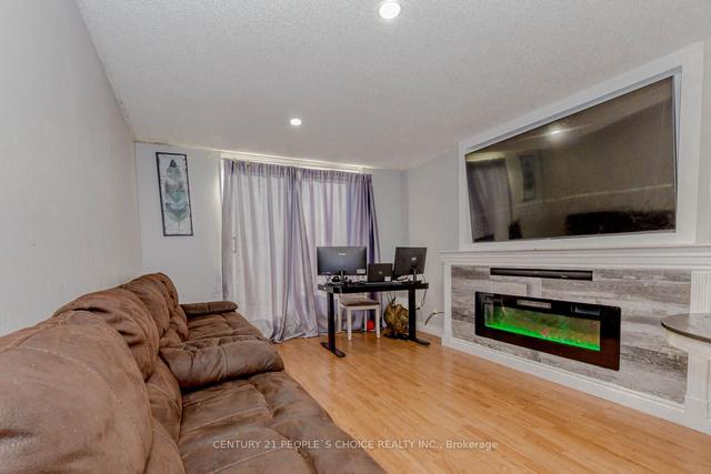 303 - 30 Bridge St, Condo with 2 bedrooms, 1 bathrooms and 1 parking in Kitchener ON | Image 5