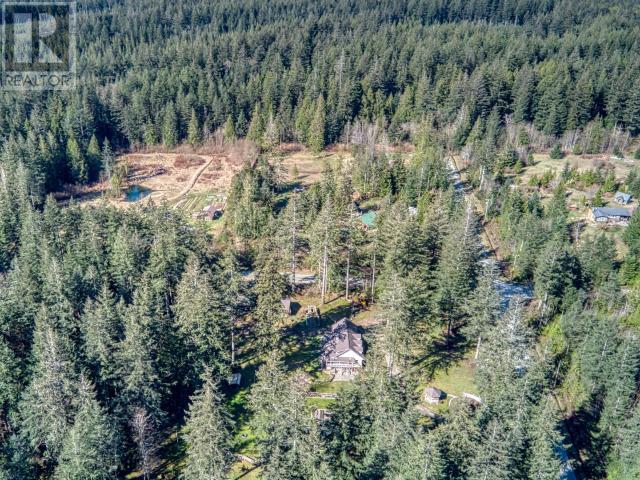 9537 Nassichuk Road, House detached with 4 bedrooms, 2 bathrooms and 8 parking in Powell River C BC | Image 66