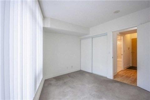 1001 - 8 Scollard St, Condo with 1 bedrooms, 1 bathrooms and null parking in Toronto ON | Image 10